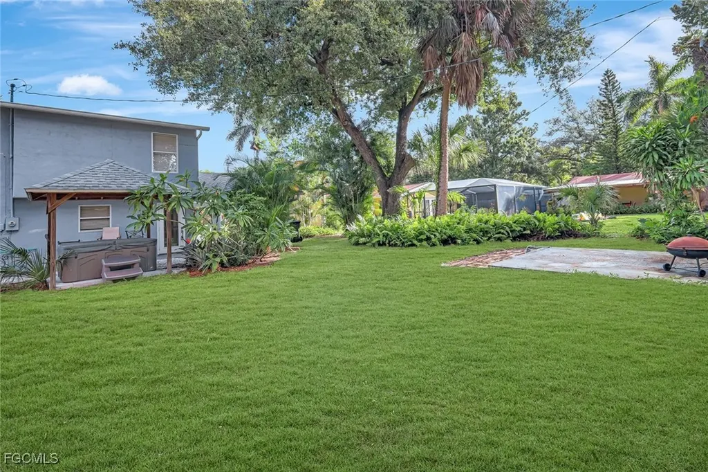 8297 San Marcos Fort Myers FL 33919