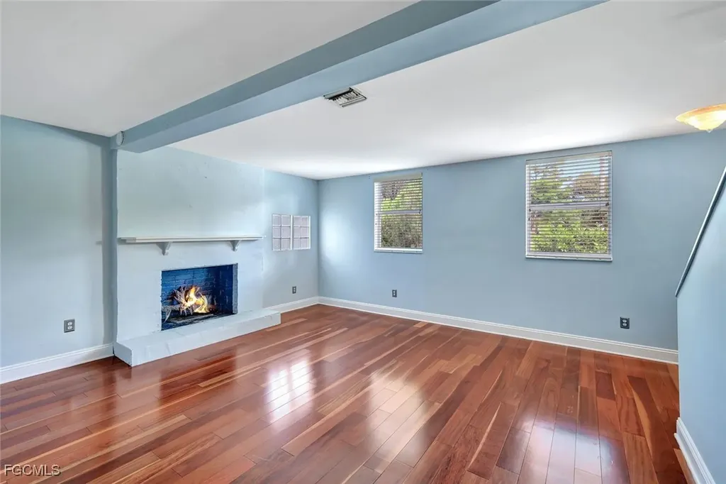 8297 San Marcos Fort Myers FL 33919