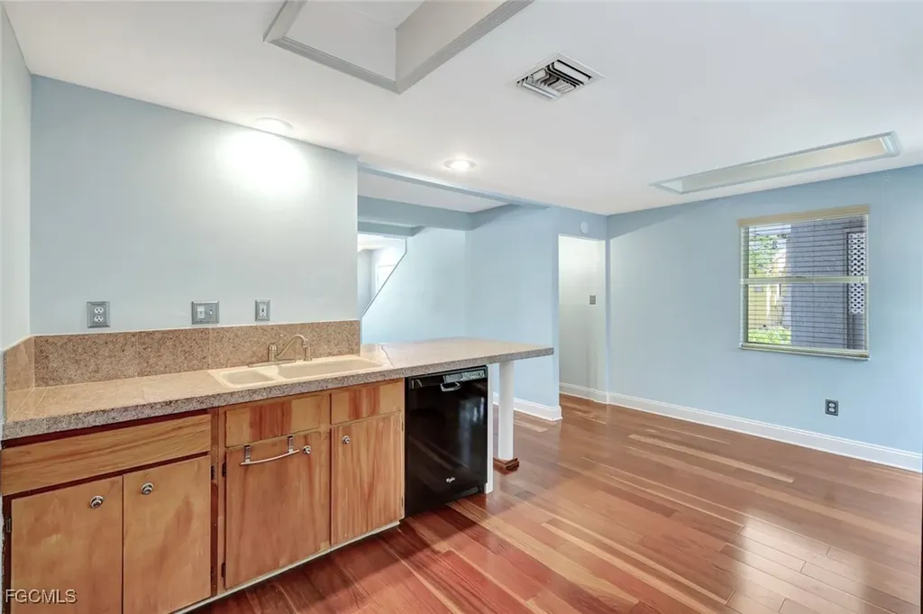 8297 San Marcos Fort Myers FL 33919