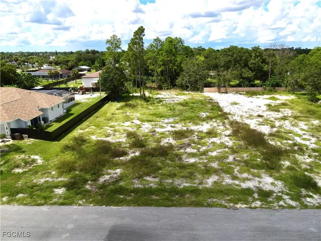 607 Columbus Avenue Lehigh Acres FL 33972