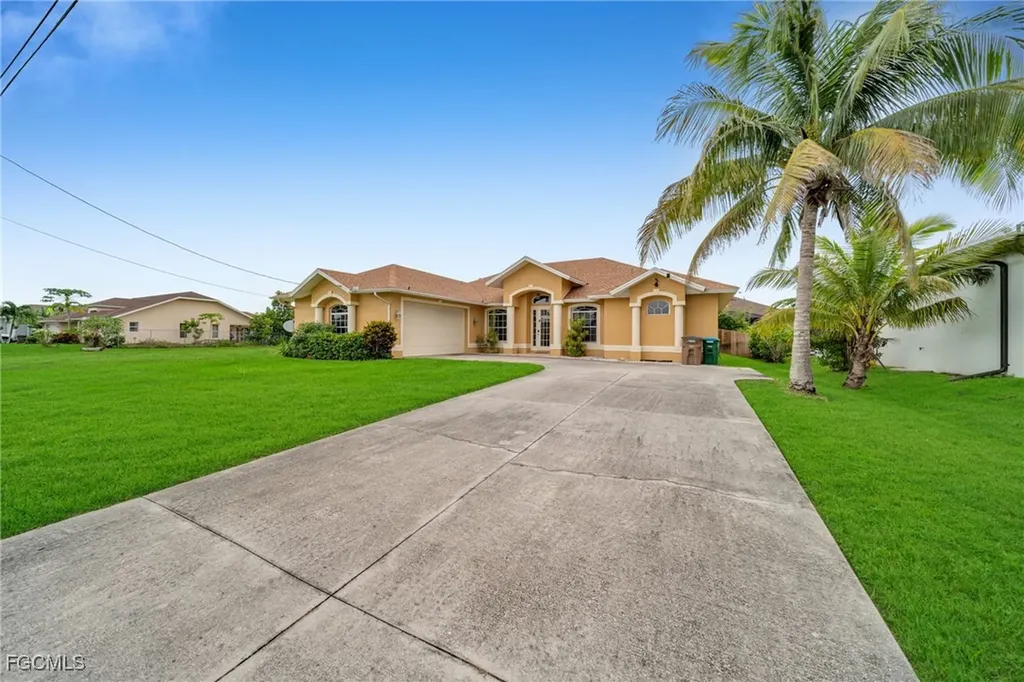 621 NW 37th Avenue Cape Coral FL 33993