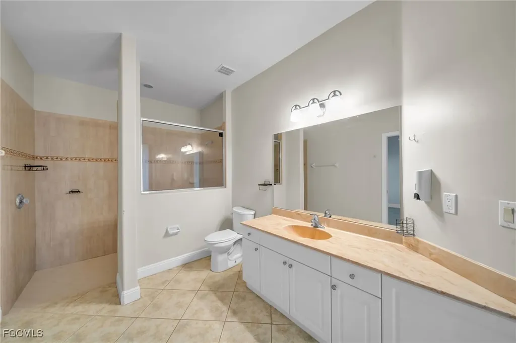 621 NW 37th Avenue Cape Coral FL 33993