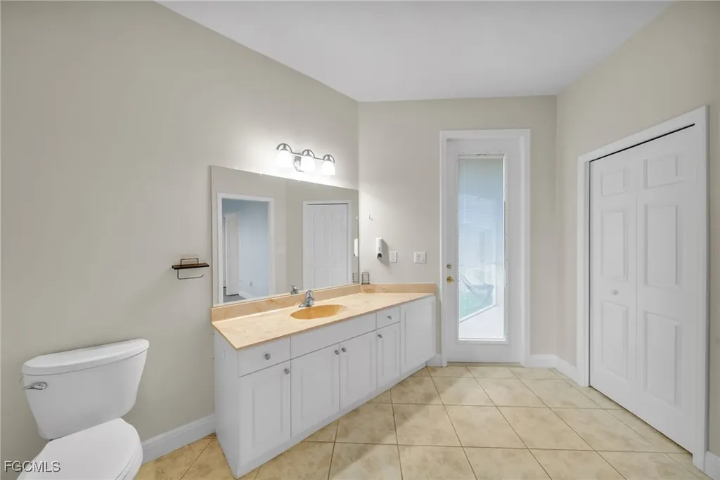 621 NW 37th Avenue Cape Coral FL 33993