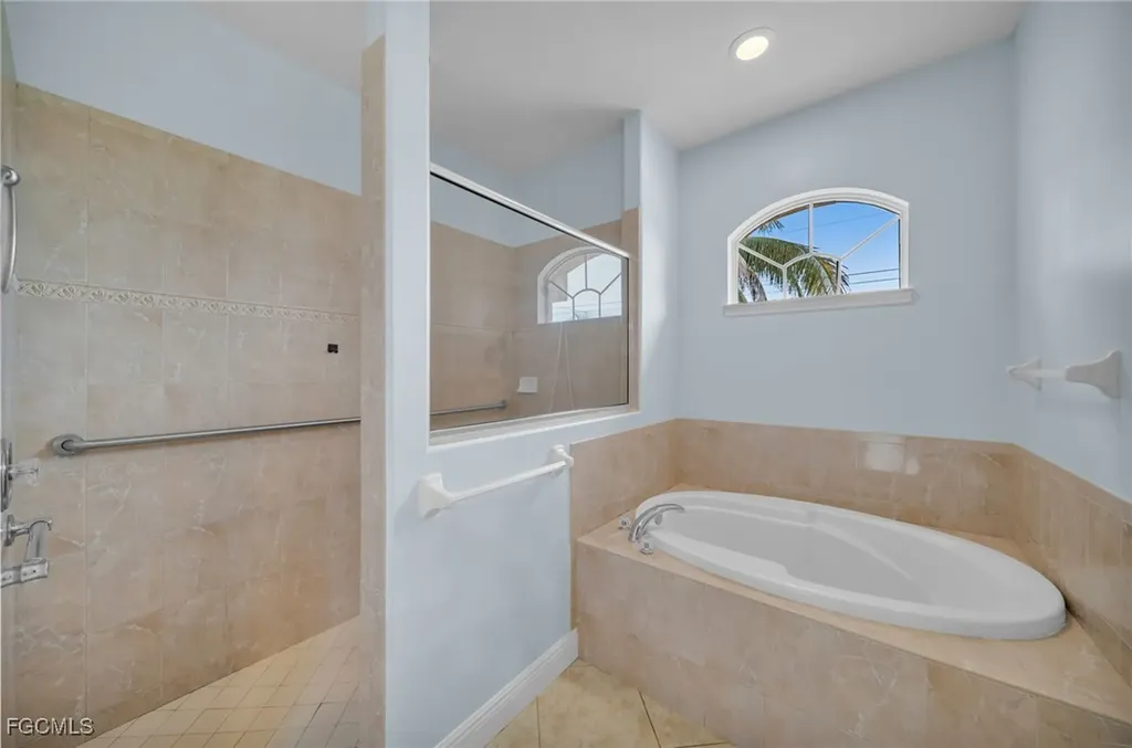 621 NW 37th Avenue Cape Coral FL 33993