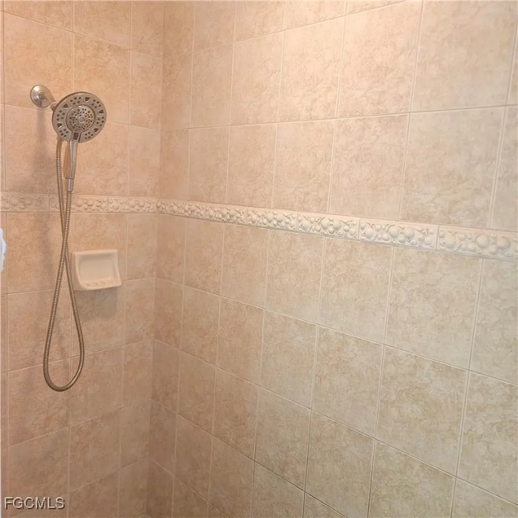 3315 SW 8th Court Cape Coral FL 33914