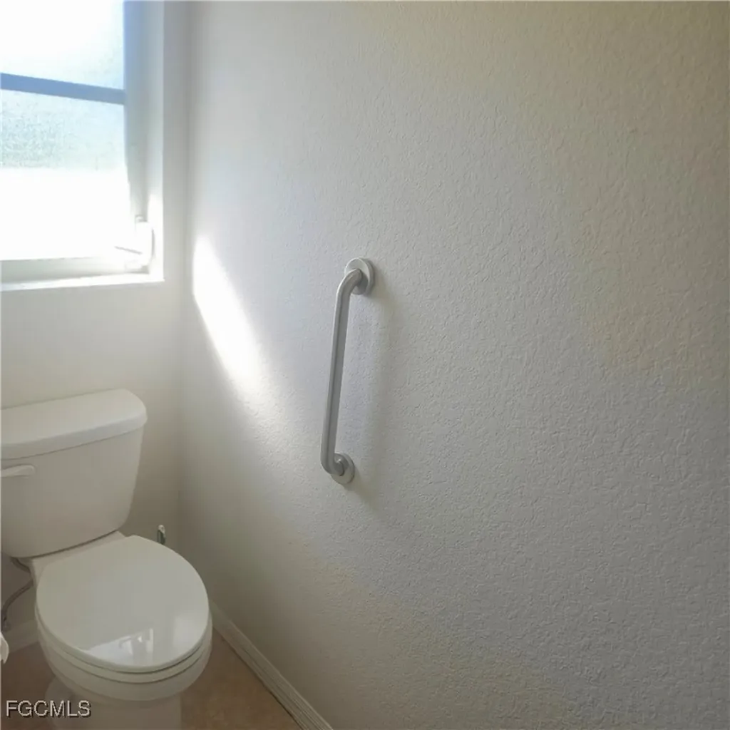 3315 SW 8th Court Cape Coral FL 33914