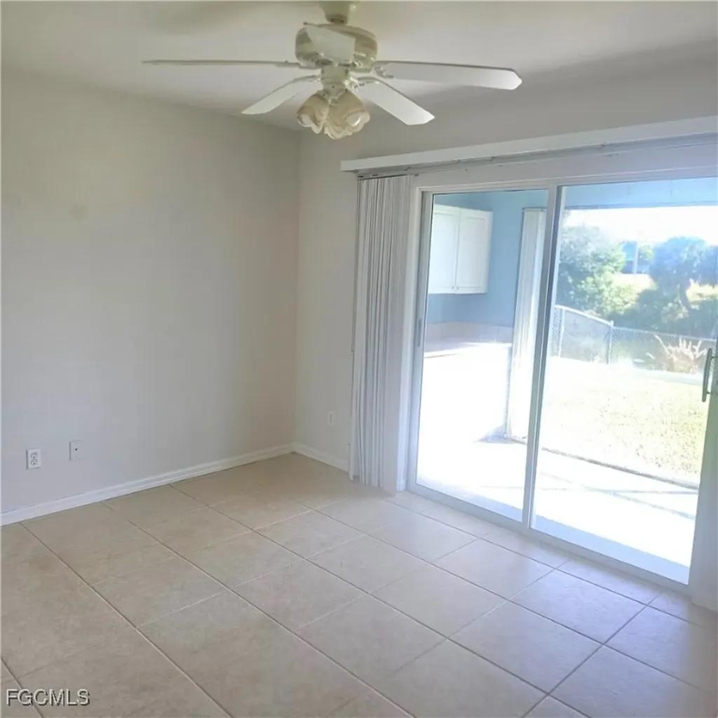 3315 SW 8th Court Cape Coral FL 33914