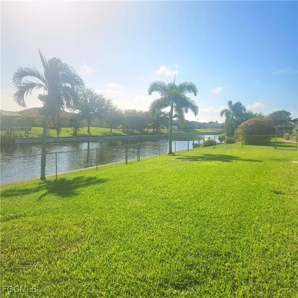 3315 SW 8th Court Cape Coral FL 33914