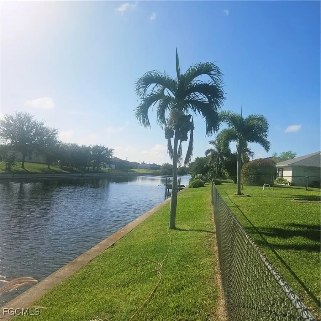 3315 SW 8th Court Cape Coral FL 33914