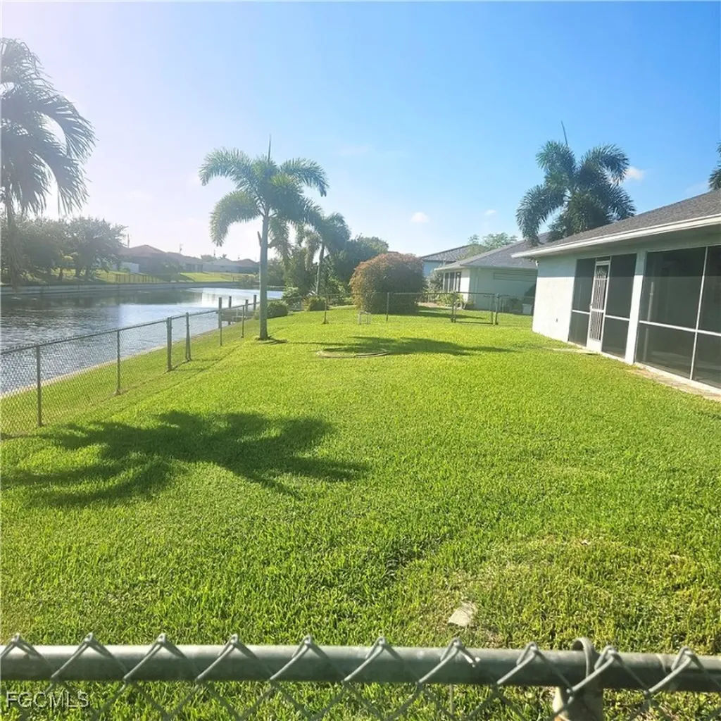 3315 SW 8th Court Cape Coral FL 33914