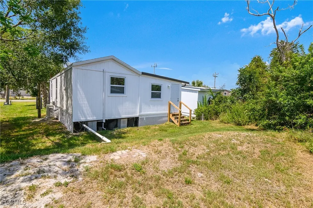 5675 Pine Island Road NW Bokeelia FL 33922