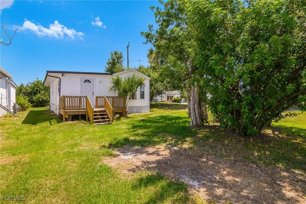 5675 Pine Island Road NW Bokeelia FL 33922