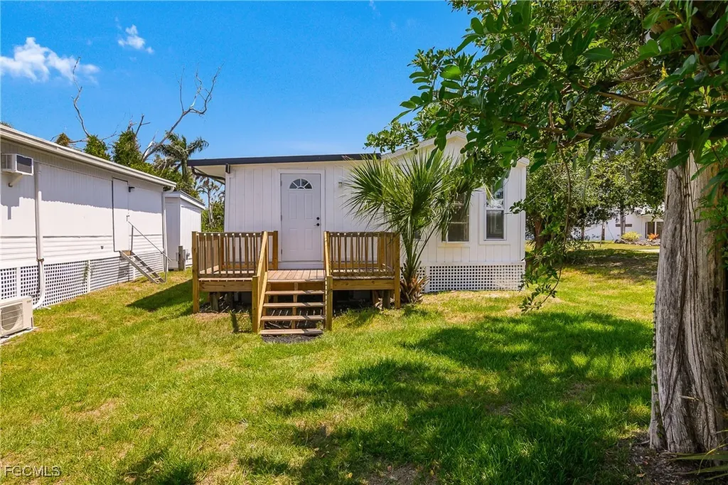 5675 Pine Island Road NW Bokeelia FL 33922