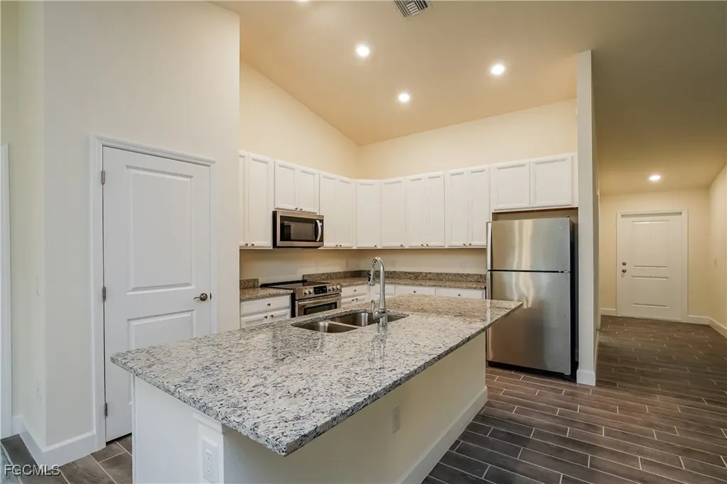 2704 23rd Street W Lehigh Acres FL 33971