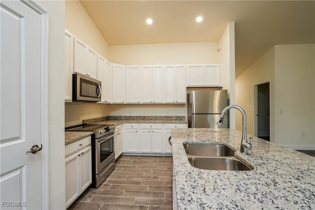 2704 23rd Street W Lehigh Acres FL 33971