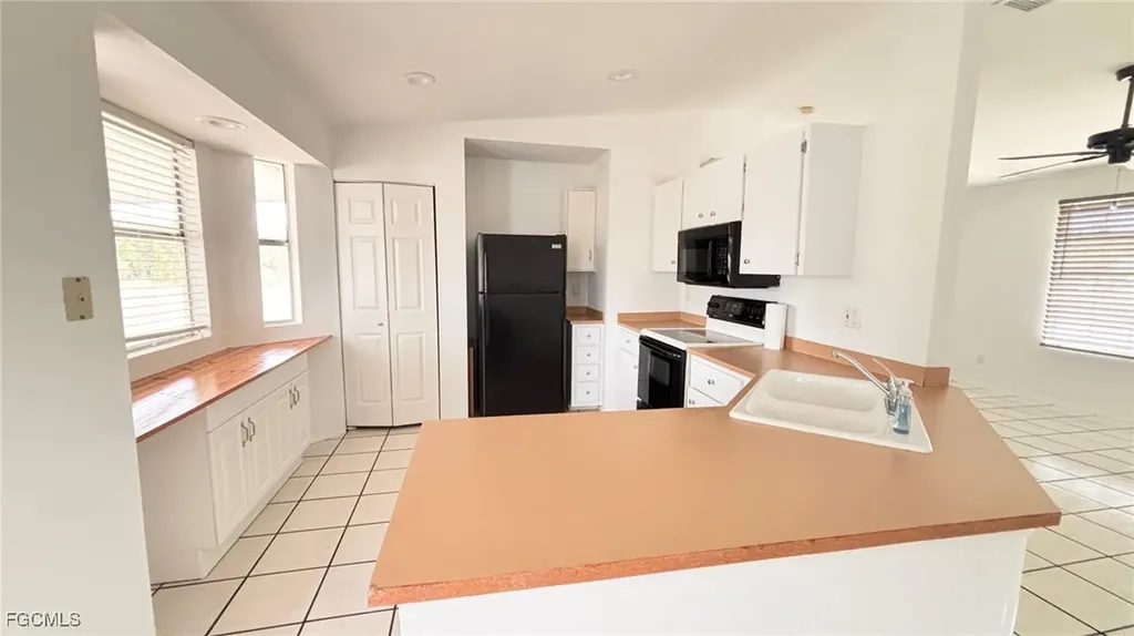 2426 NE 23rd Avenue Cape Coral FL 33909