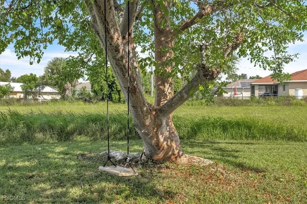 2426 NE 23rd Avenue Cape Coral FL 33909