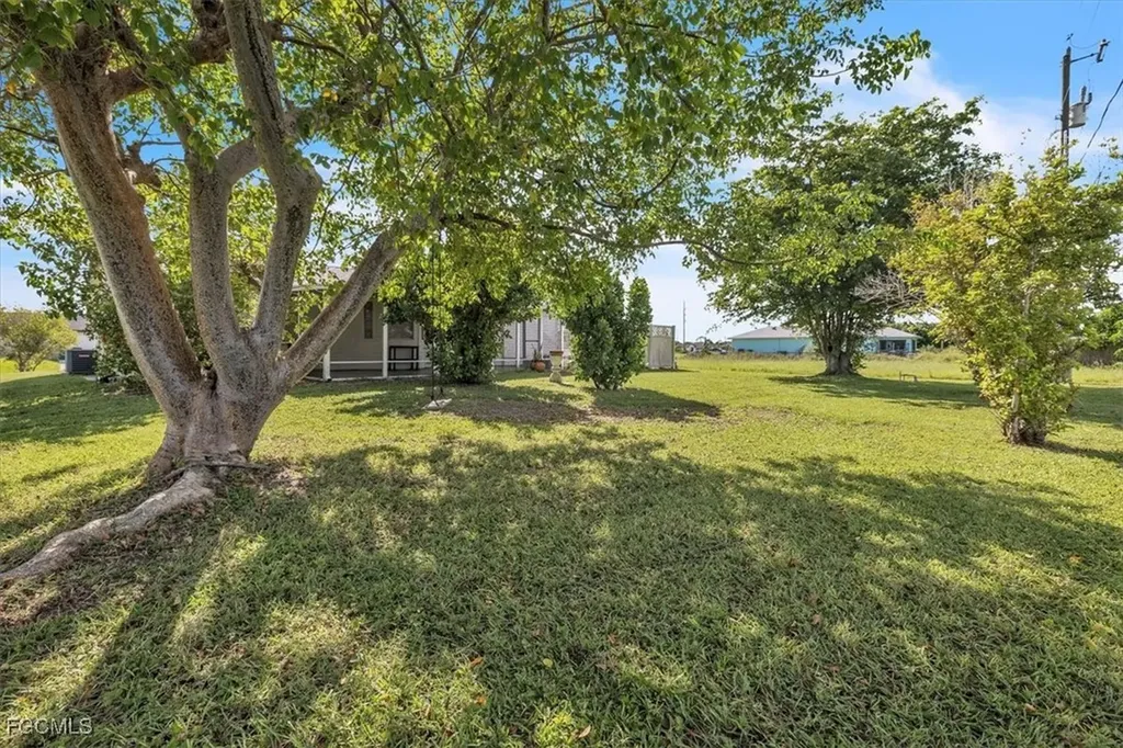 2426 NE 23rd Avenue Cape Coral FL 33909