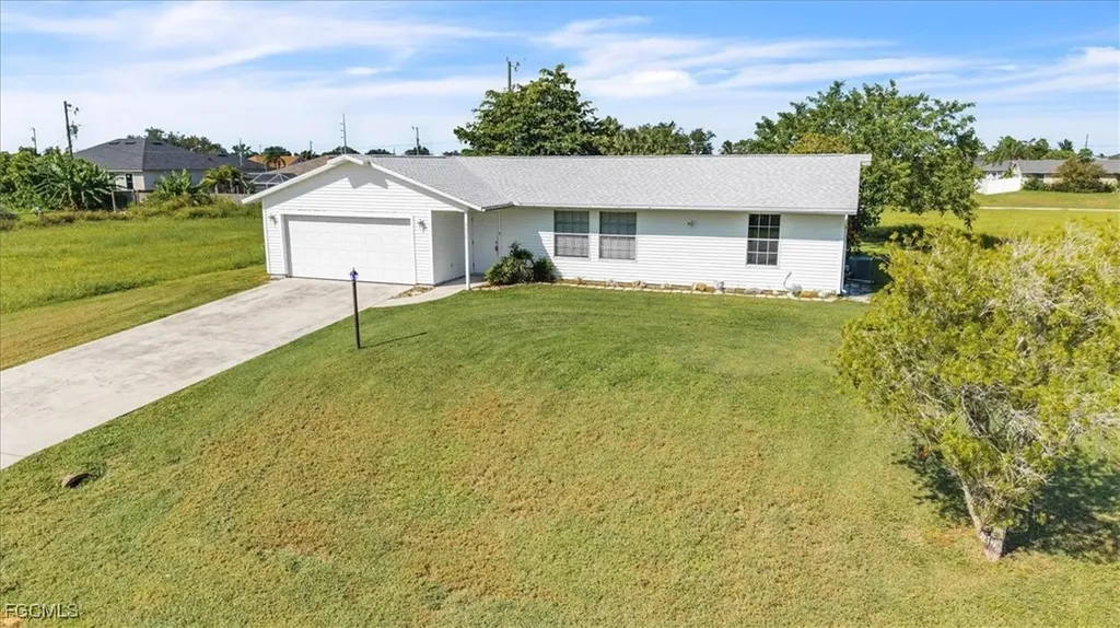 2426 NE 23rd Avenue Cape Coral FL 33909