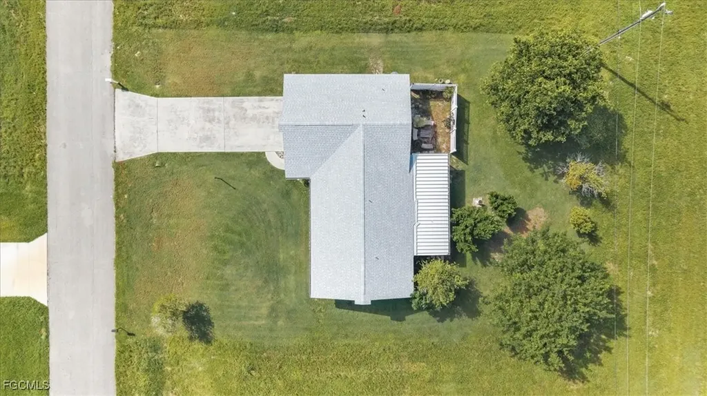 2426 NE 23rd Avenue Cape Coral FL 33909