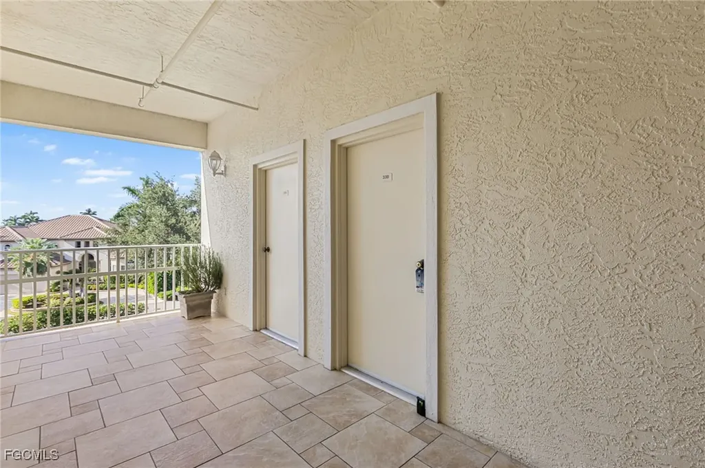 11110 Harbour Yacht Court Fort Myers FL 33908