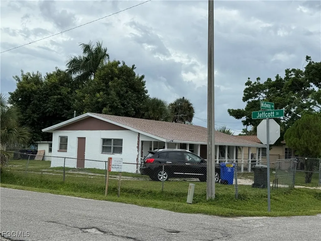 2629 Midway Avenue Fort Myers FL 33916