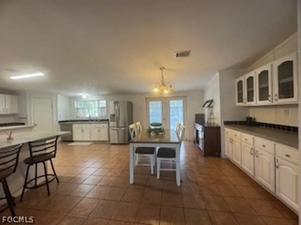 1086 Pine Avenue Moore Haven FL 33471