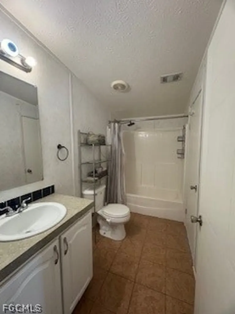 1086 Pine Avenue Moore Haven FL 33471