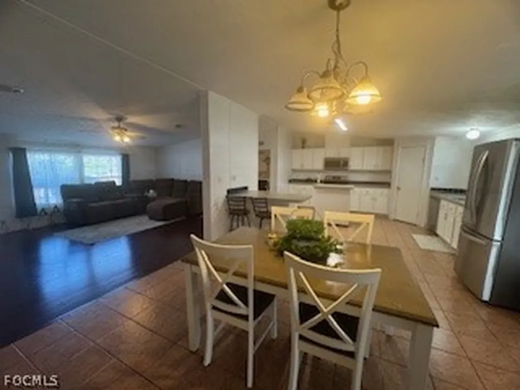 1086 Pine Avenue Moore Haven FL 33471