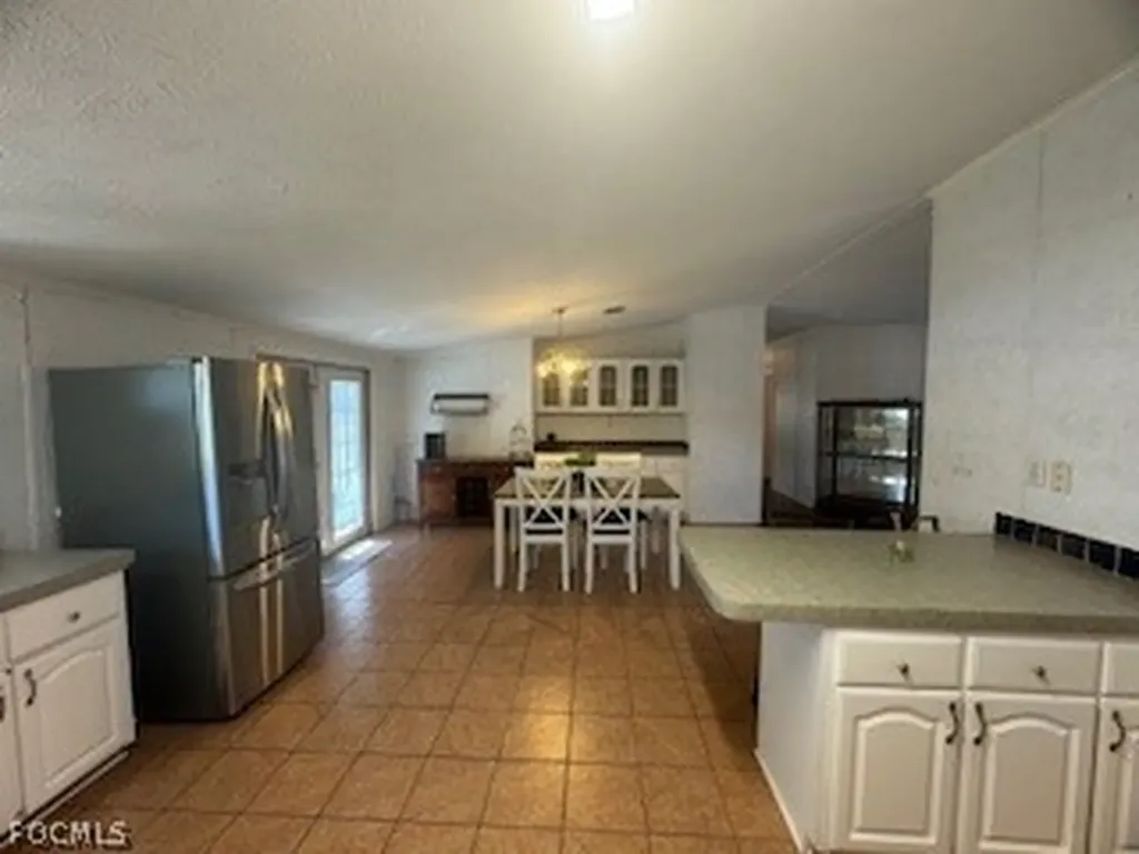 1086 Pine Avenue Moore Haven FL 33471