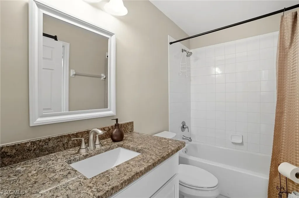 9104 Shadow Glen Way Fort Myers FL 33913