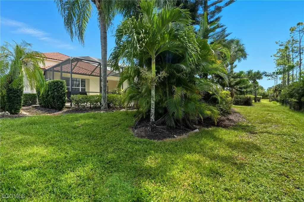 9104 Shadow Glen Way Fort Myers FL 33913