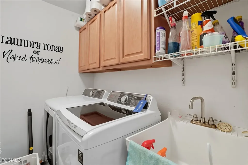 9104 Shadow Glen Way Fort Myers FL 33913