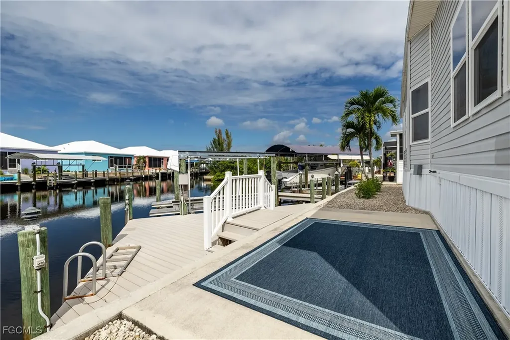 3057 Sloop Lane St. James City FL 33956