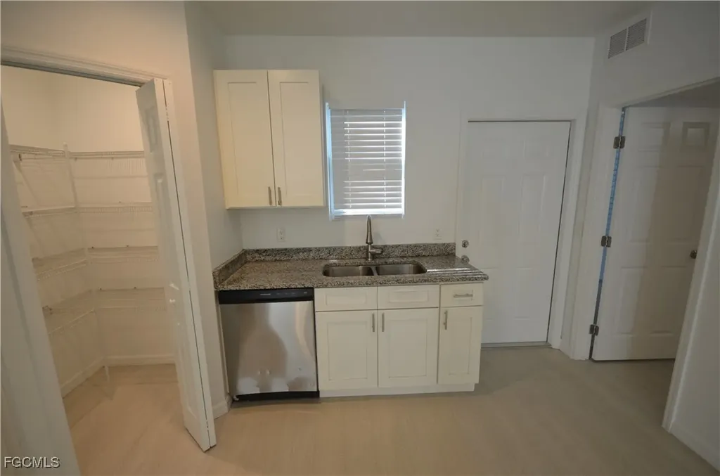 3306 Bassie Court Fort Myers FL 33916