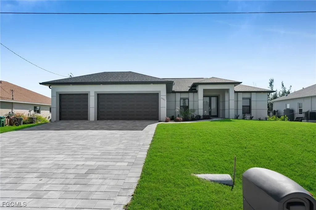 2021 NW 41st Avenue Cape Coral FL 33993