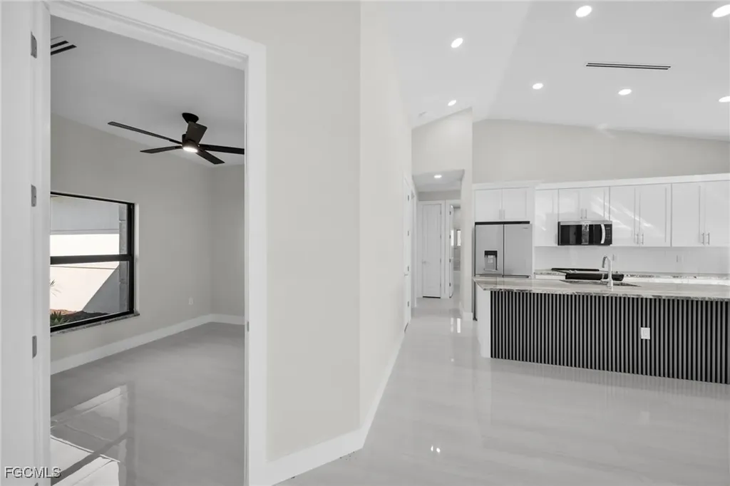 2021 NW 41st Avenue Cape Coral FL 33993