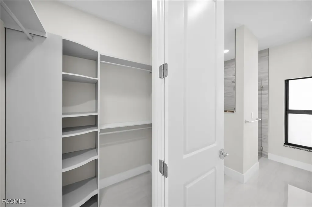 2021 NW 41st Avenue Cape Coral FL 33993