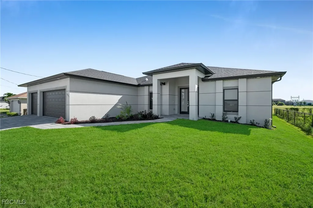 2021 NW 41st Avenue Cape Coral FL 33993