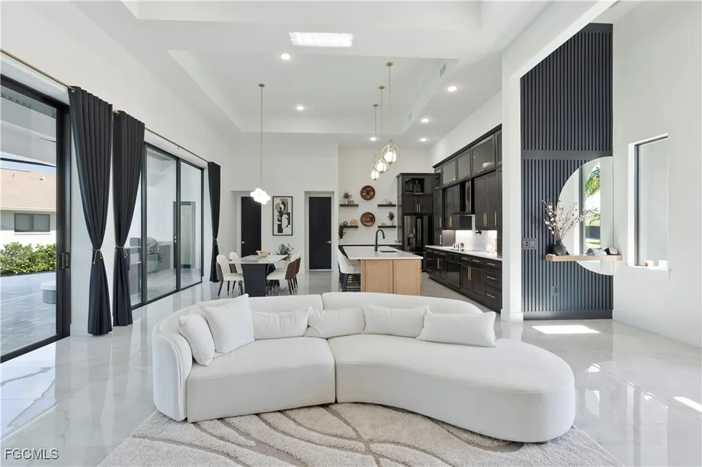 4218 SW 17th Avenue Cape Coral FL 33914