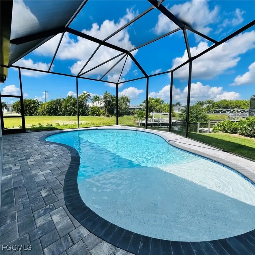 4218 SW 17th Avenue Cape Coral FL 33914