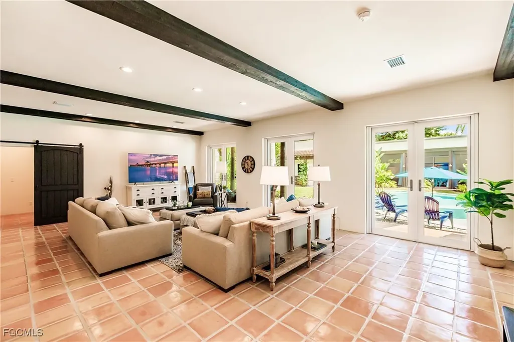 1291 Caloosa Drive Fort Myers FL 33901