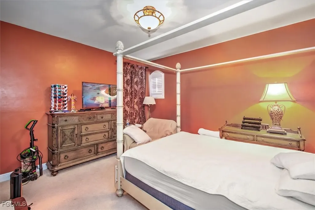 13902 Bently Circle Fort Myers FL 33912