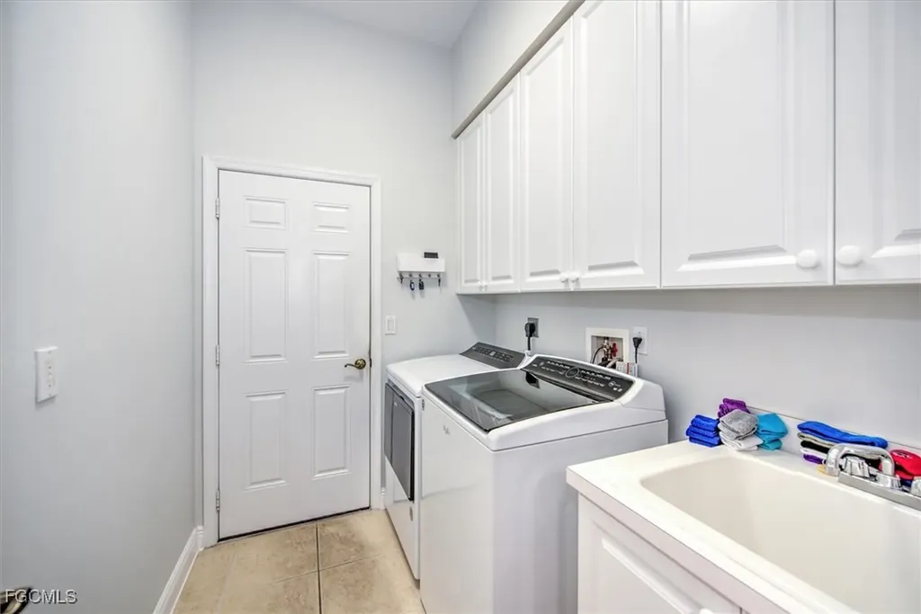 13902 Bently Circle Fort Myers FL 33912