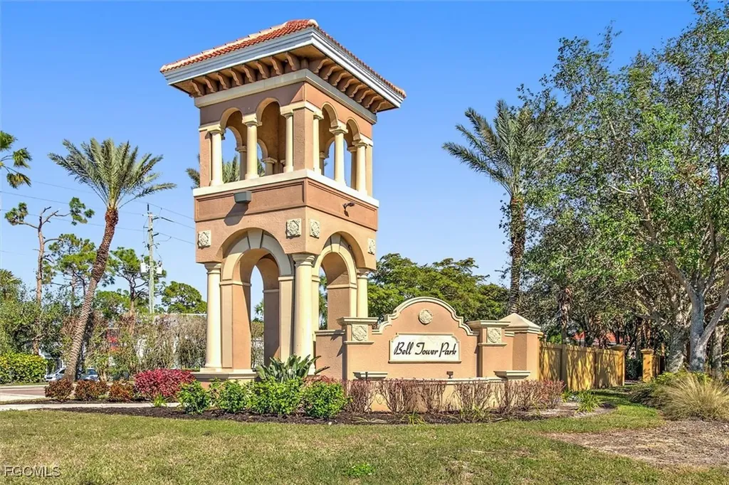 13902 Bently Circle Fort Myers FL 33912