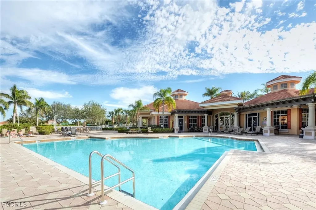 13902 Bently Circle Fort Myers FL 33912