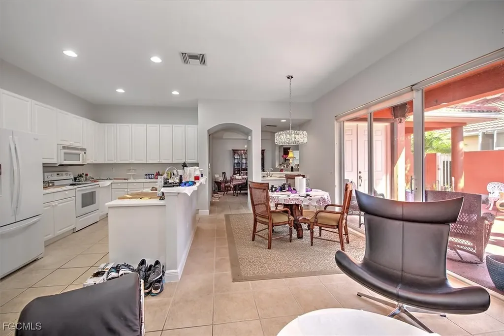 13902 Bently Circle Fort Myers FL 33912