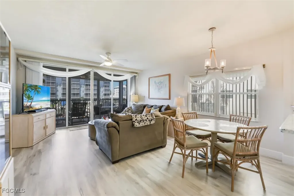 Fort Myers Beach FL, 4481 Bay Beach Lane, Unit 214