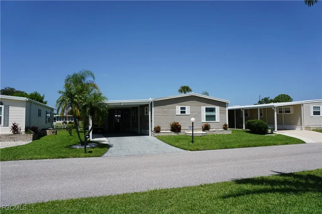 106 Martinique Road North Port FL 34287
