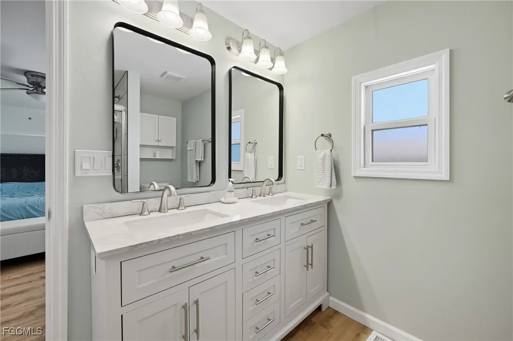 25 W Hampton Drive Fort Myers FL 33908